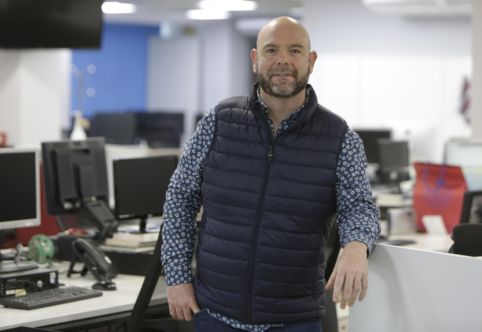 Antonio Reina Chamorro, en la redacción de 'Diario de Sevilla' antes de la entrevista.