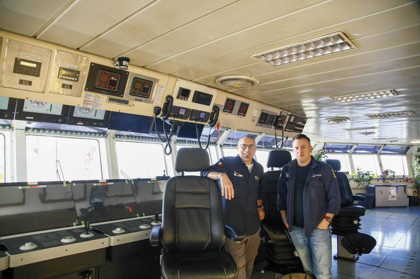 Las imágenes de la plataforma Saipem 3000 en el Puerto de Almería