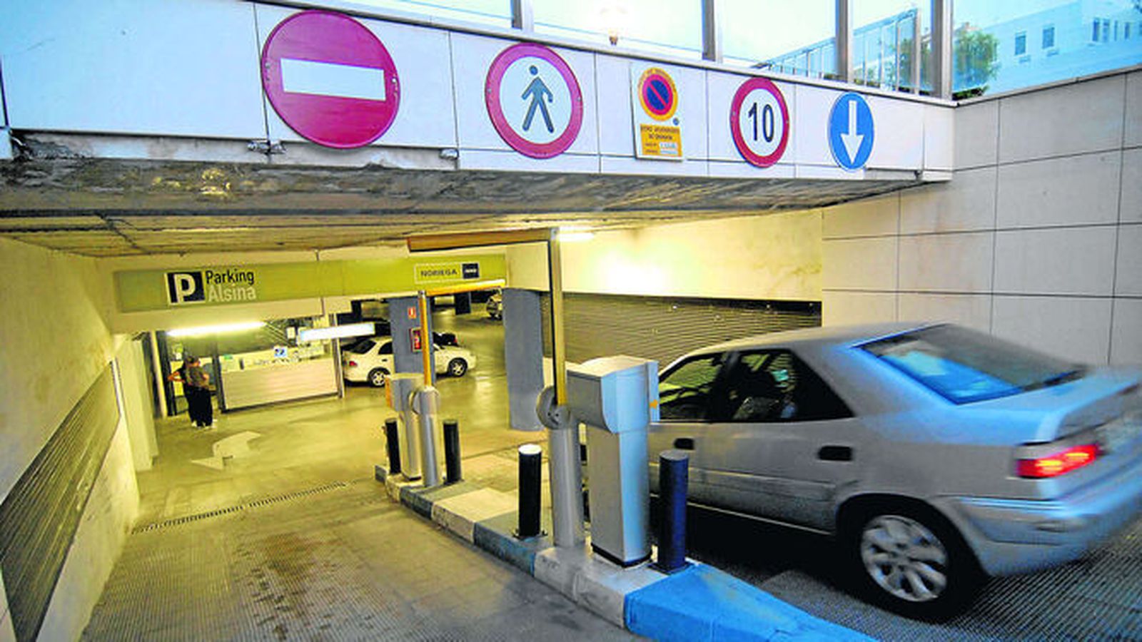 Parking de Alsina, uno de los que ofrecen los bonos.