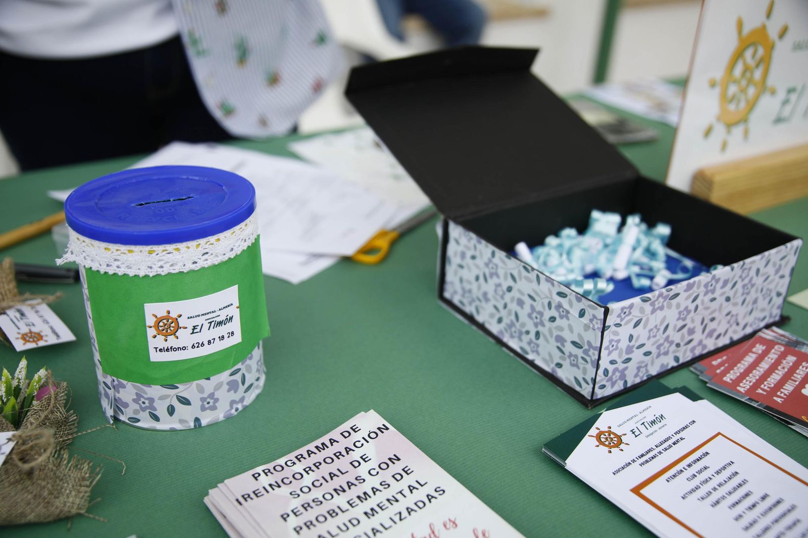 Las imágenes del "Día mundial de la salud mental" en Almería