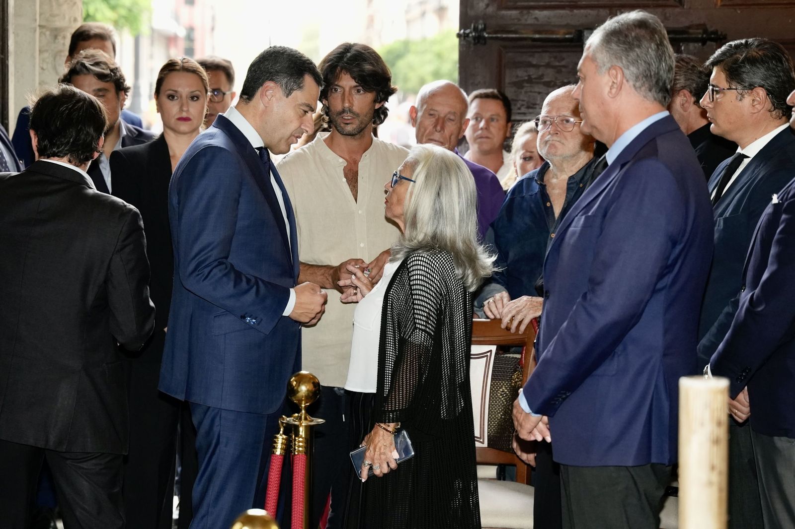 Famosos en la capilla ardiente de María Jiménez, todas las fotos