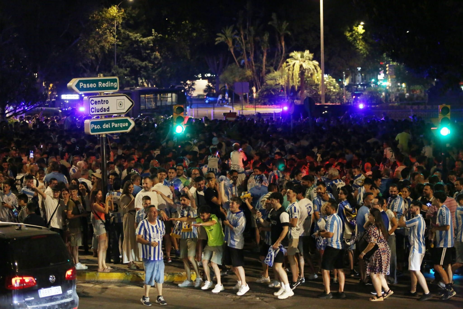 La eterna madrugada en Málaga por el ascenso La eterna madrugada en Málaga por el ascenso