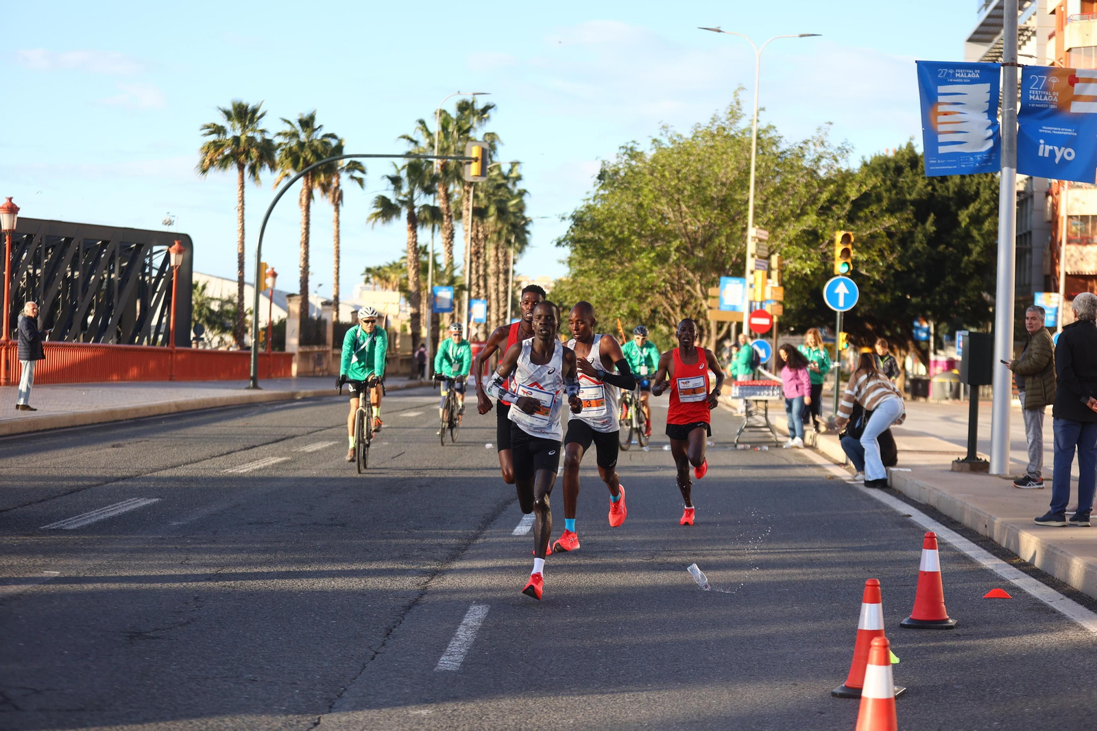 Las mejores fotos de la Media Maratón de Málaga 2024 Las mejores fotos de la Media Maratón de Málaga 2024