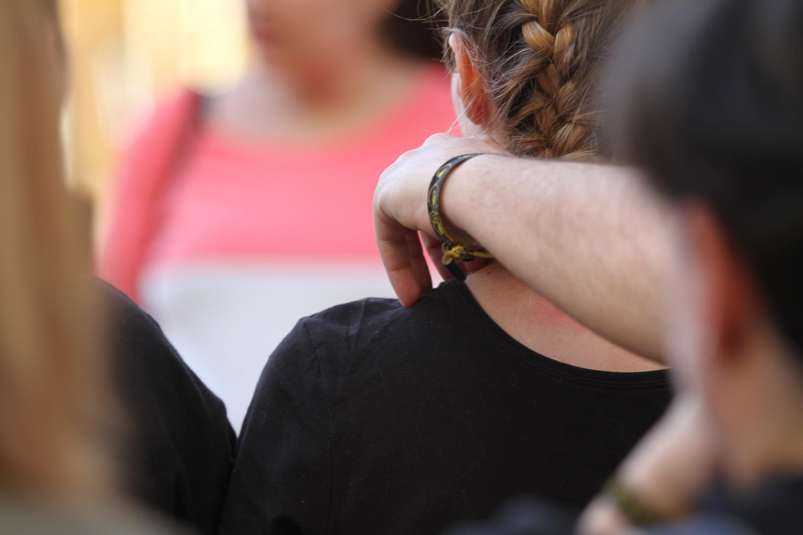 El ensayo de la cuadrilla de mujeres de la Hermandad del Santo Entierro, en imágenes
