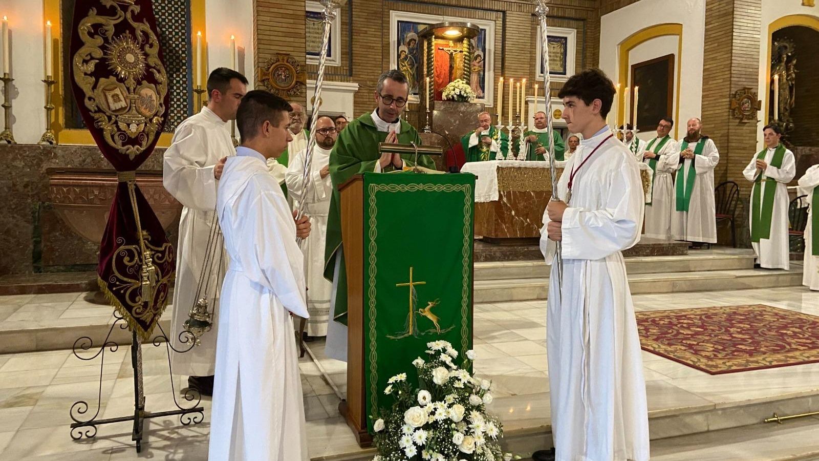 La parroquia de Santa Ana y San Juan de Dios de Jerez recibía al sacerdote Juan Antonio Vital.