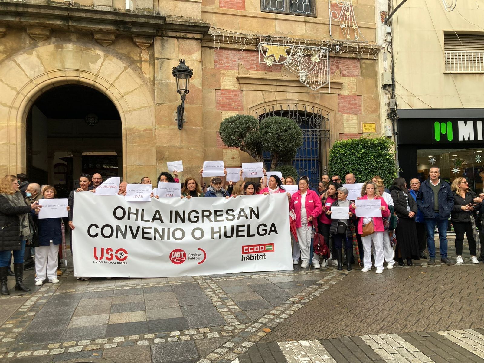 Las trabajadoras de ayuda a domicilio de Algeciras, en una concentración en diciembre