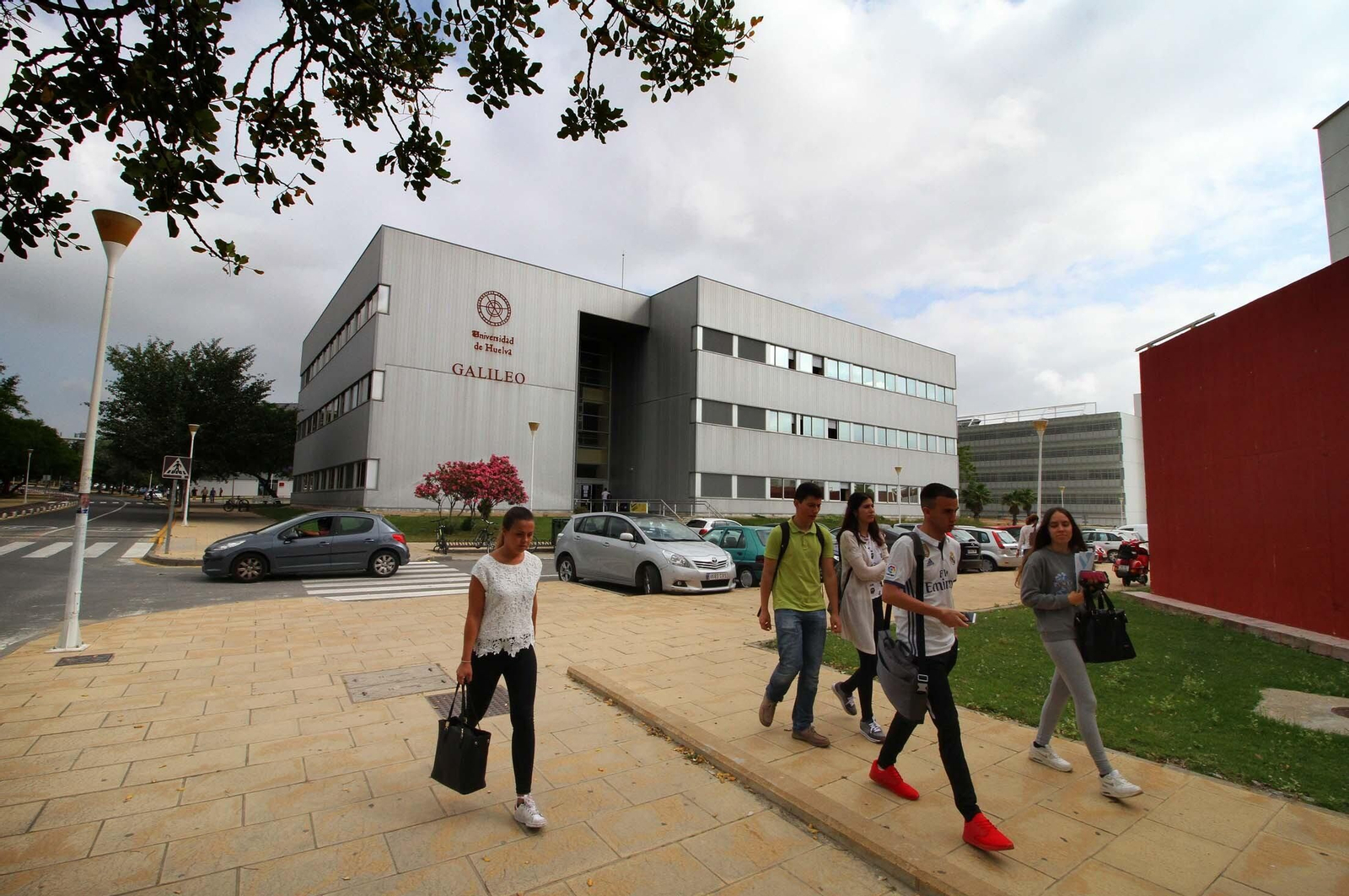 Exteriores del Campus del Carmen de la Universidad de Huelva. Exteriores del Campus del Carmen de la Universidad de Huelva.