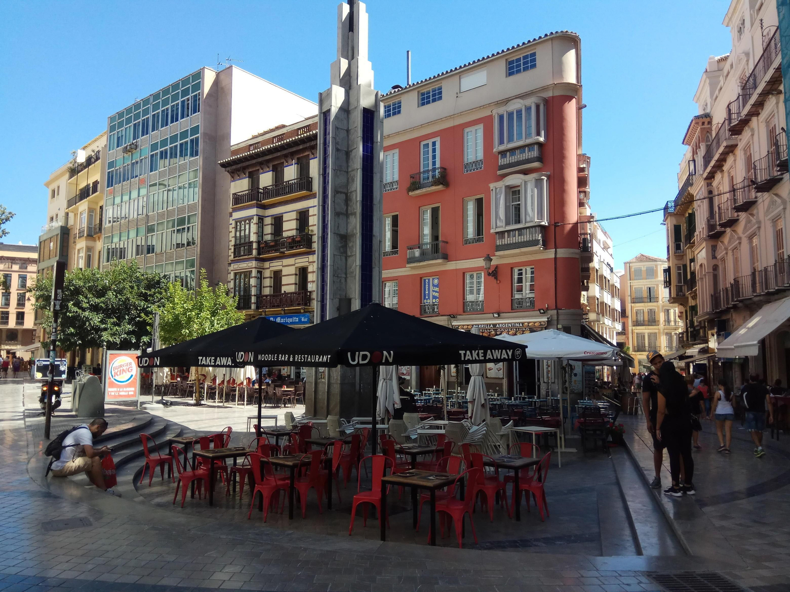 Vista de la Plaza Uncibay ayer por la tarde.