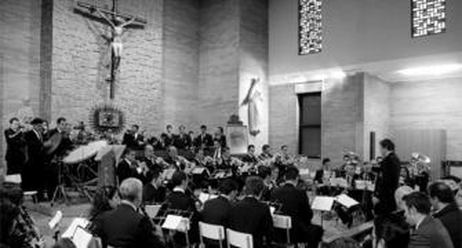 En la capilla del colegio de las Madres Teresianas tuvo lugar ayer el concierto de presentación de la marcha.