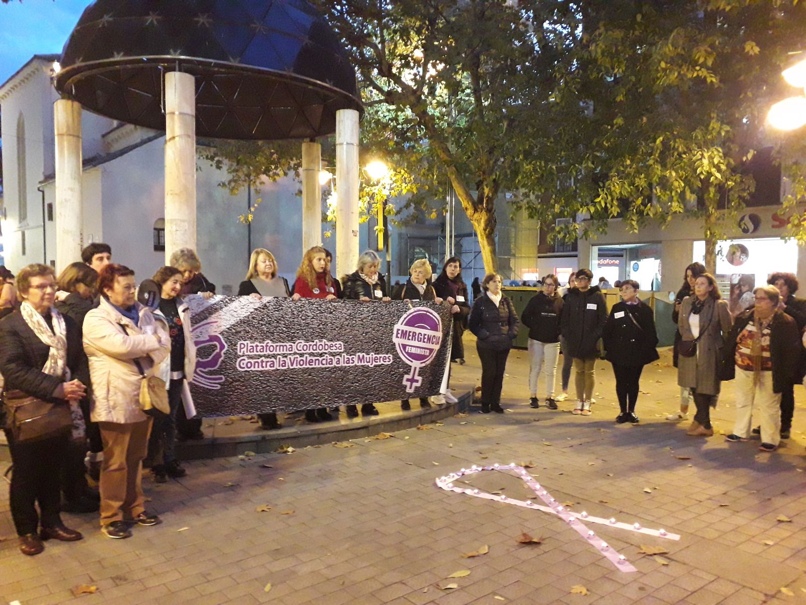 Concentración de la Plataforma contra la Violencia a las Mujeres.