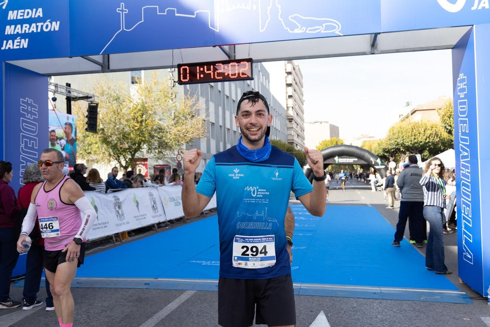 En imágenes: multitudinaria e histórica XXIX Media Maratón 'Ciudad de Jaén' y 10k en memoria de Paco Manzaneda