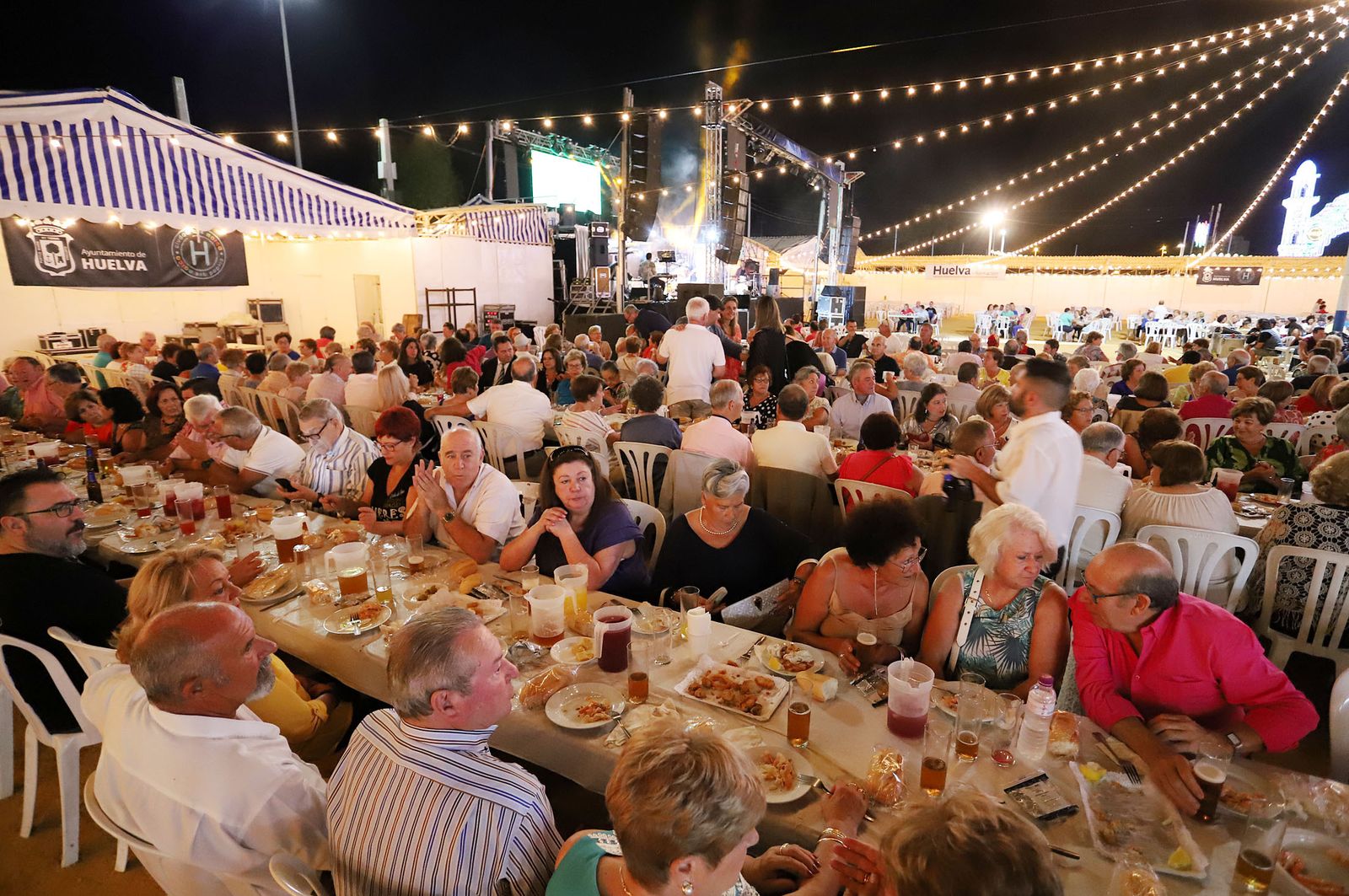 Imágenes de los "Abuelos de las Colombinas 2019" y del ambiente en el recinto
