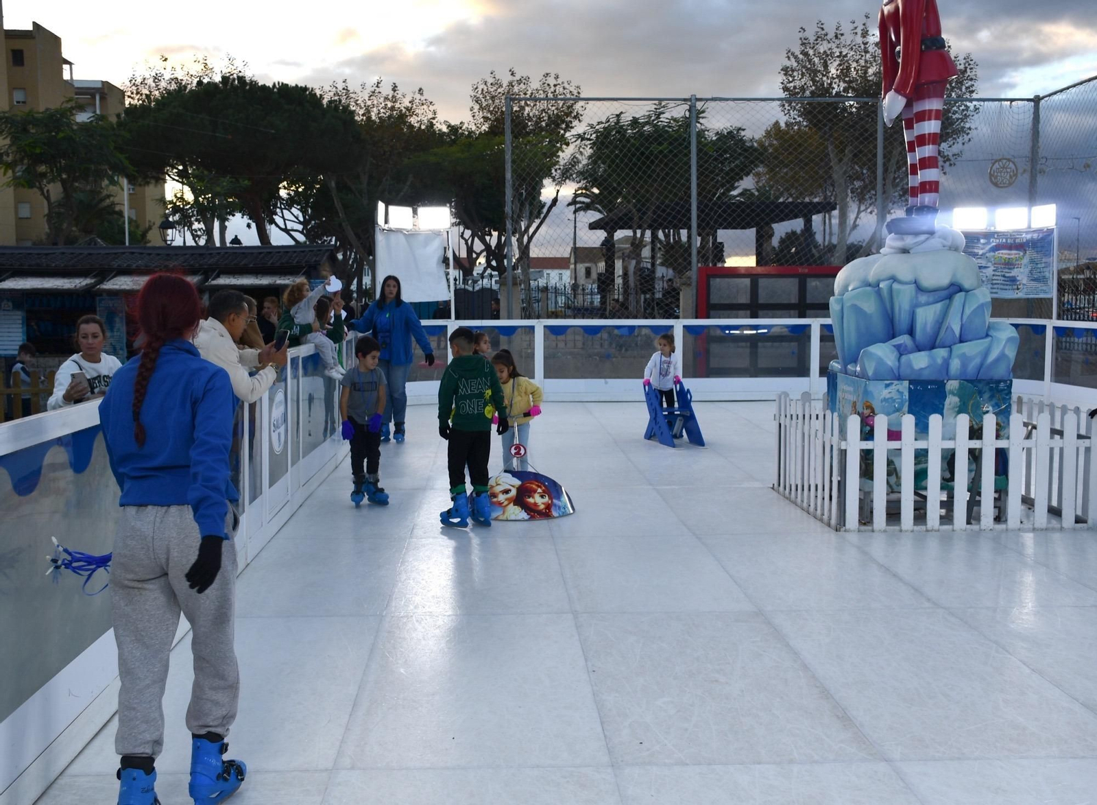 El encendido del alumbrado de Navidad en San Roque
