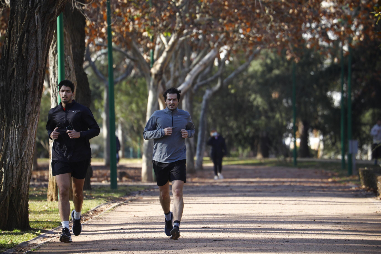 A ponerse en forma tras la Navidad: las fotografías de una jornada de entrenamiento en Córdoba