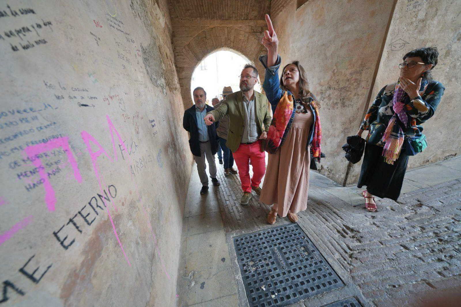 Visita al Arco de las Pesas. Visita al Arco de las Pesas.