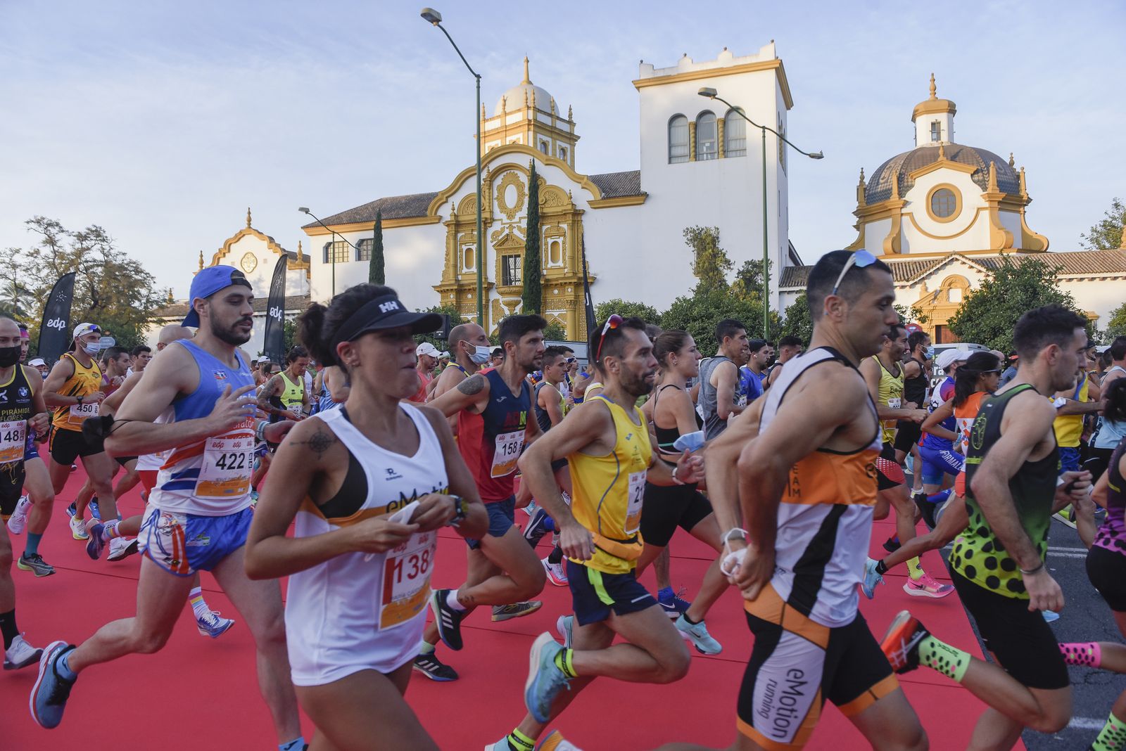 El Medio Maratón de Sevilla 2021, en imágenes