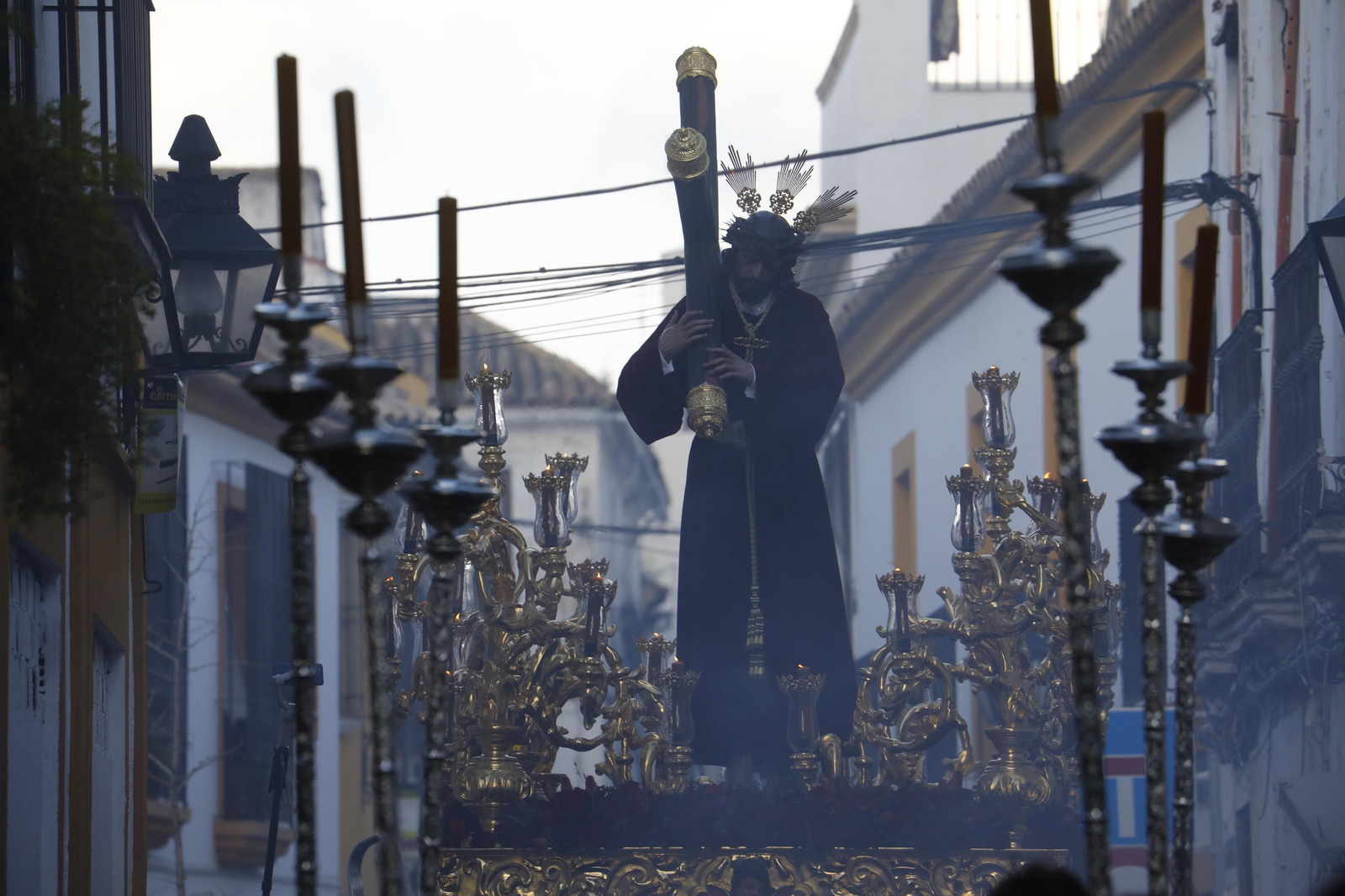 La salida del Señor del Buen Suceso hacia la Catedral, en imágenes