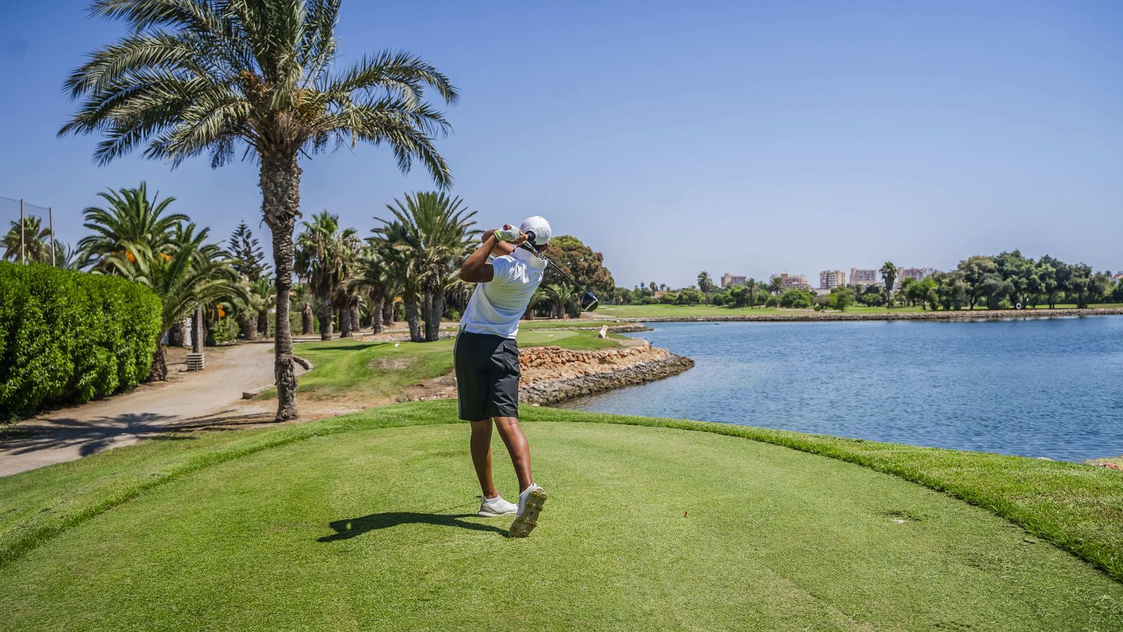 El municipio cuenta con unas inigualables instalaciones para jugar al golf.
