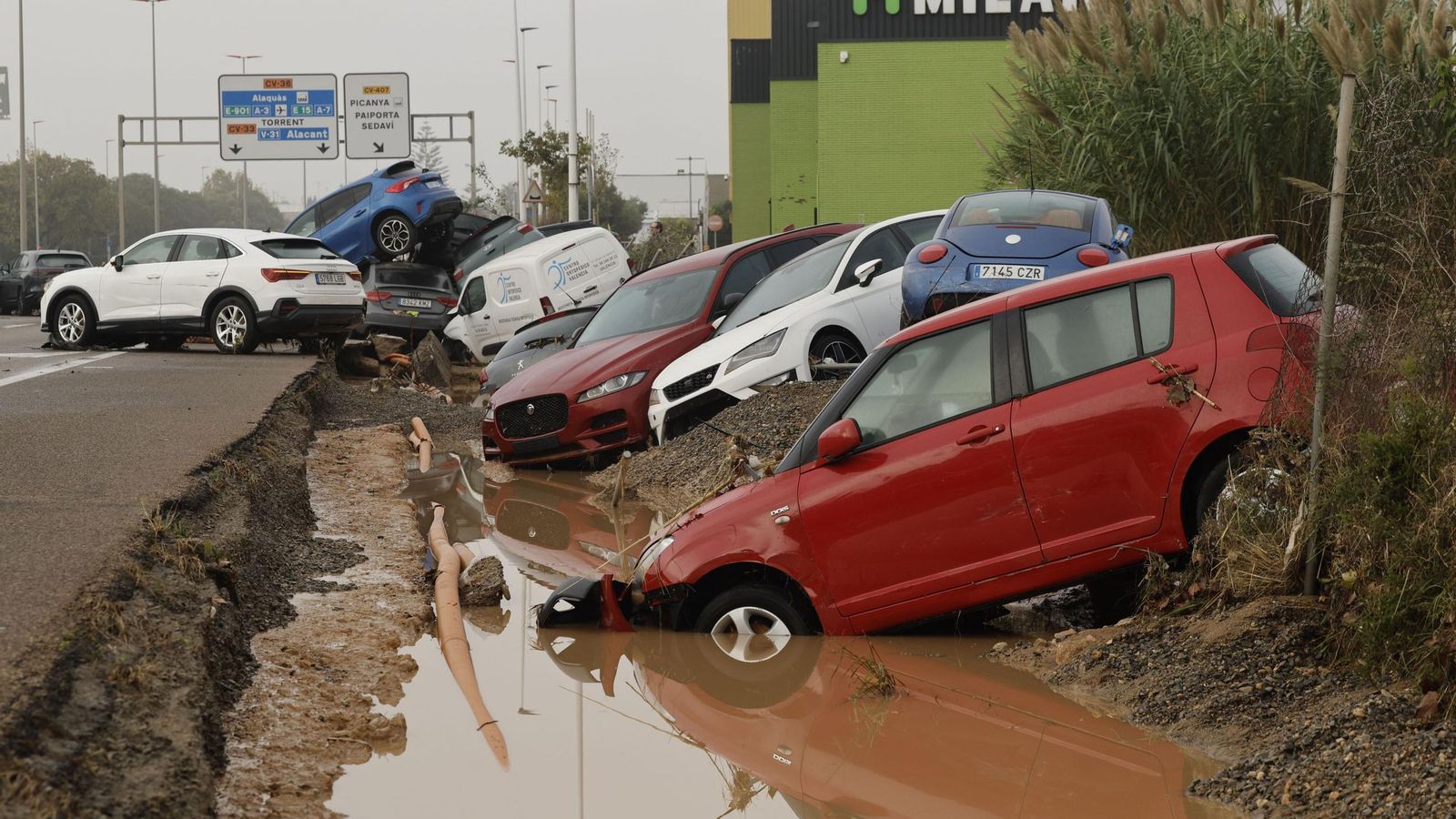 Imágenes de Valencia y su área metropolitana tras el paso de la DANA