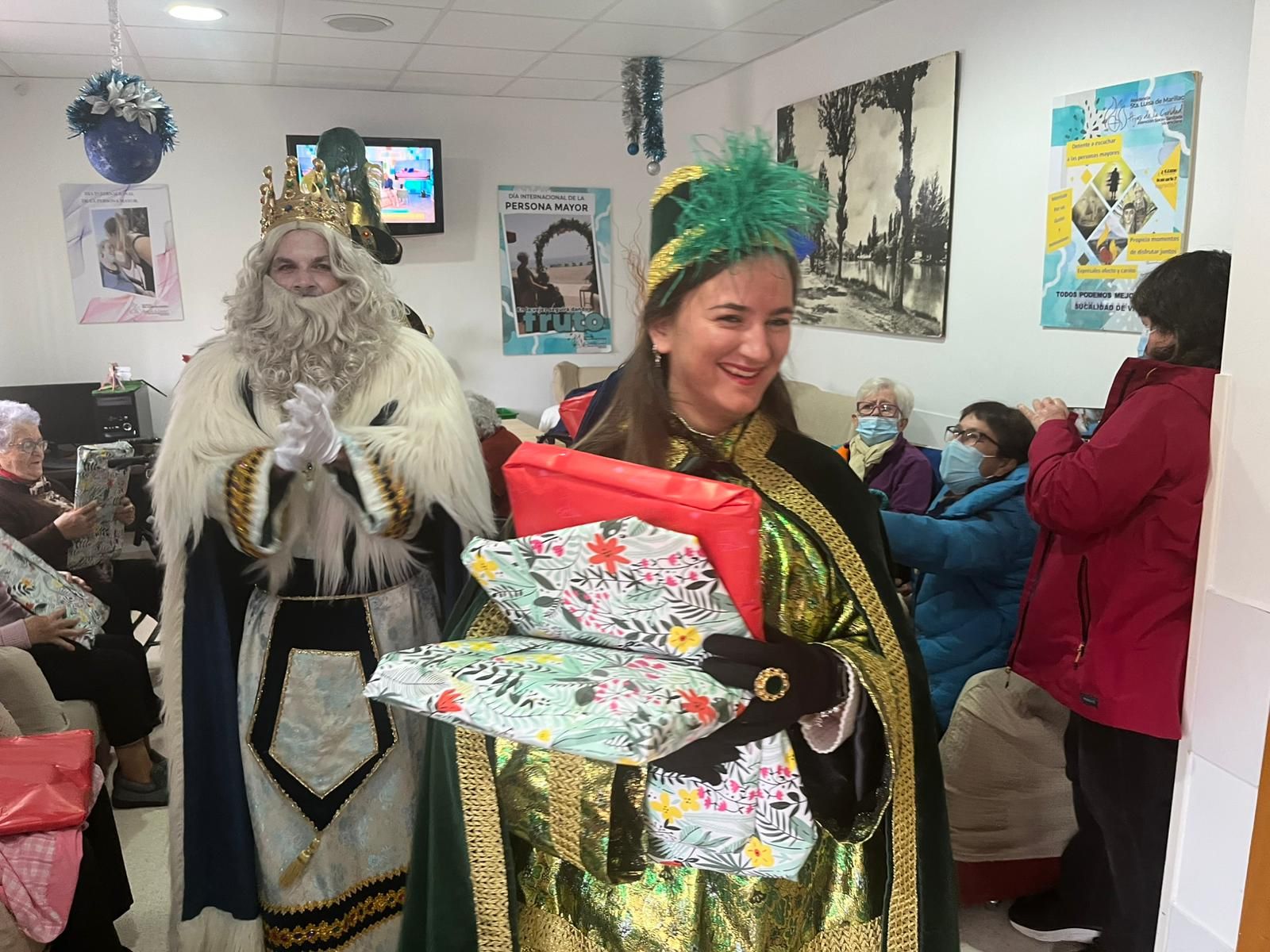 La mágica cabalgata de los Reyes Magos en Cuevas del Almanzora, en imágenes