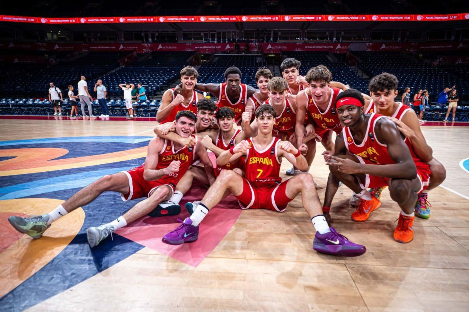 Eurobasket sub 18: Tremenda la España de Guille del Pino y Alfonso Rodríguez, que peleará por el oro