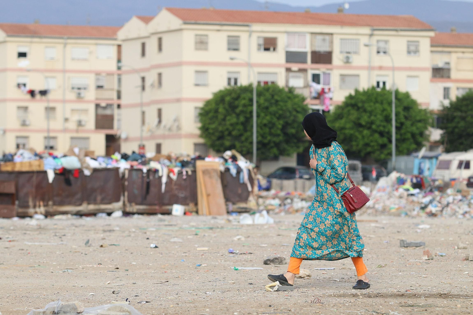 Las imágenes de la basura producida por el mercadillo de El Puche