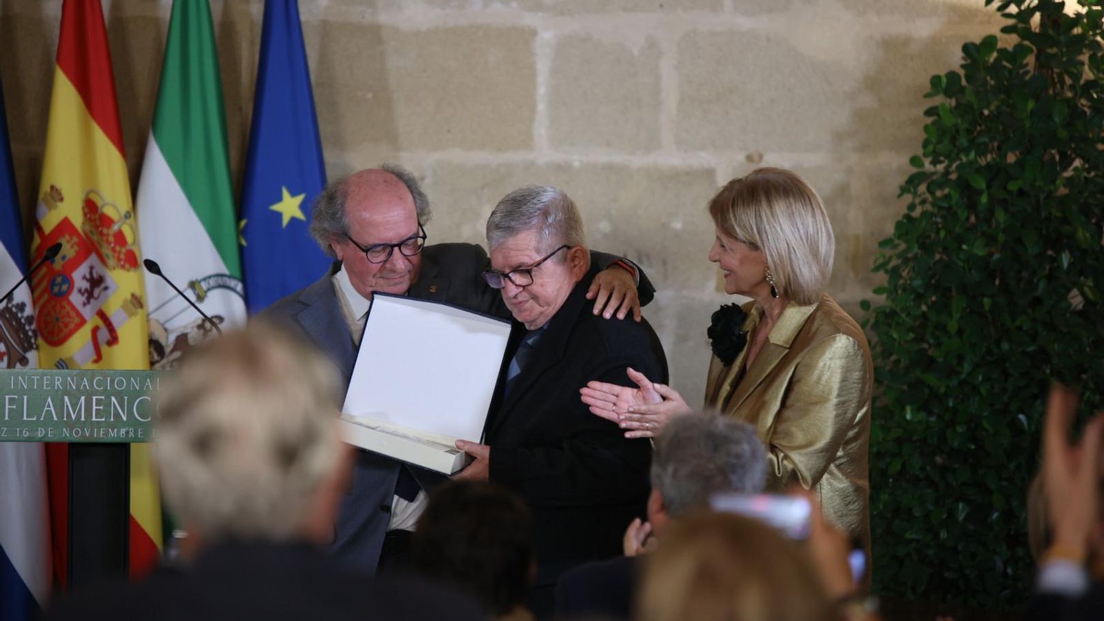 Entrega del Premio a la Afición a Manuel Montoro