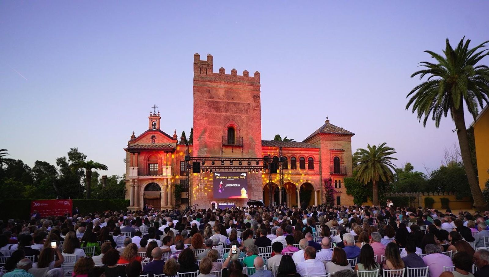 El castillo de la Monclova, maravilloso escenario para los II Premios del Turismo de la Provincia de Sevilla