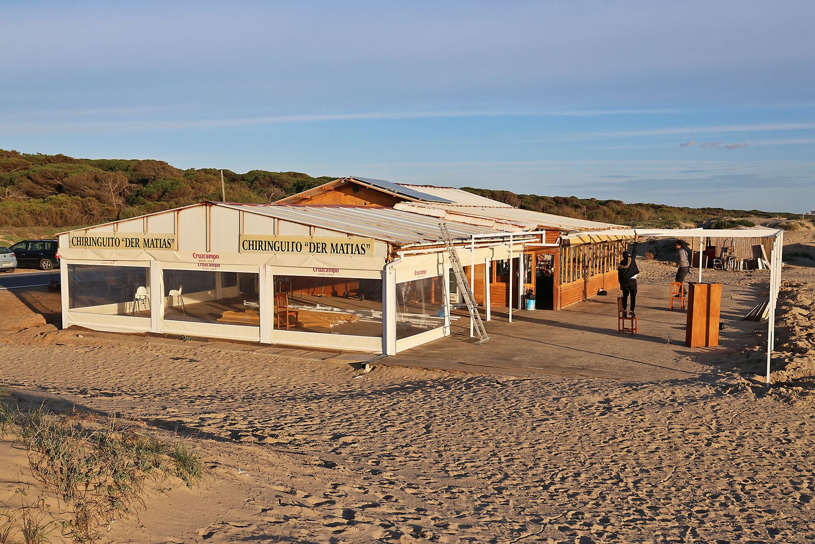 Las fotografías del cierre del chiringuito Der Matias