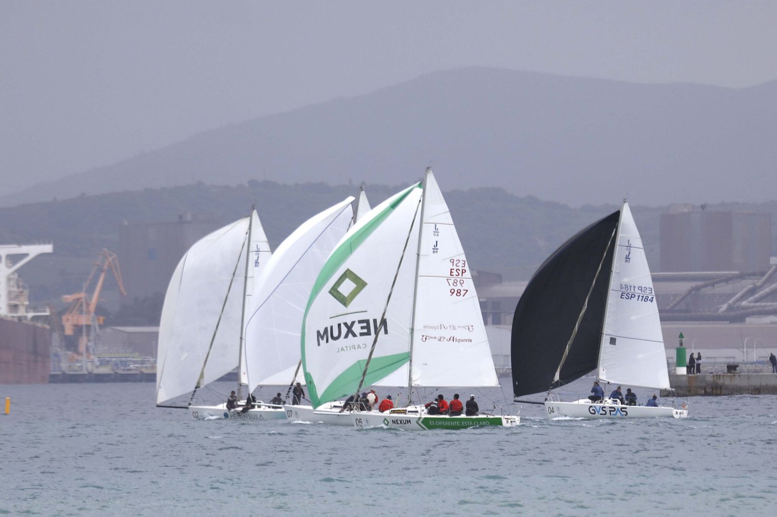 Las fotos de la primera jornada del Campeonato de Andalucía de vela J/80 en La Línea