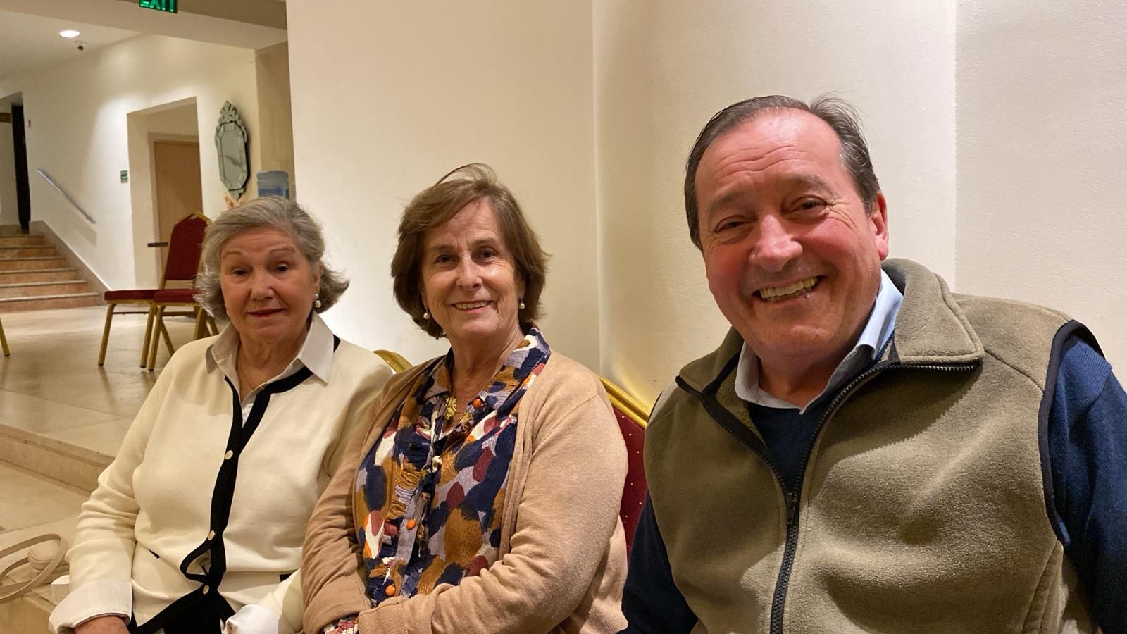 Fernando Mancha junto a su mujer y una amiga que los acompaña en la peregrinación a Tierra Santa.