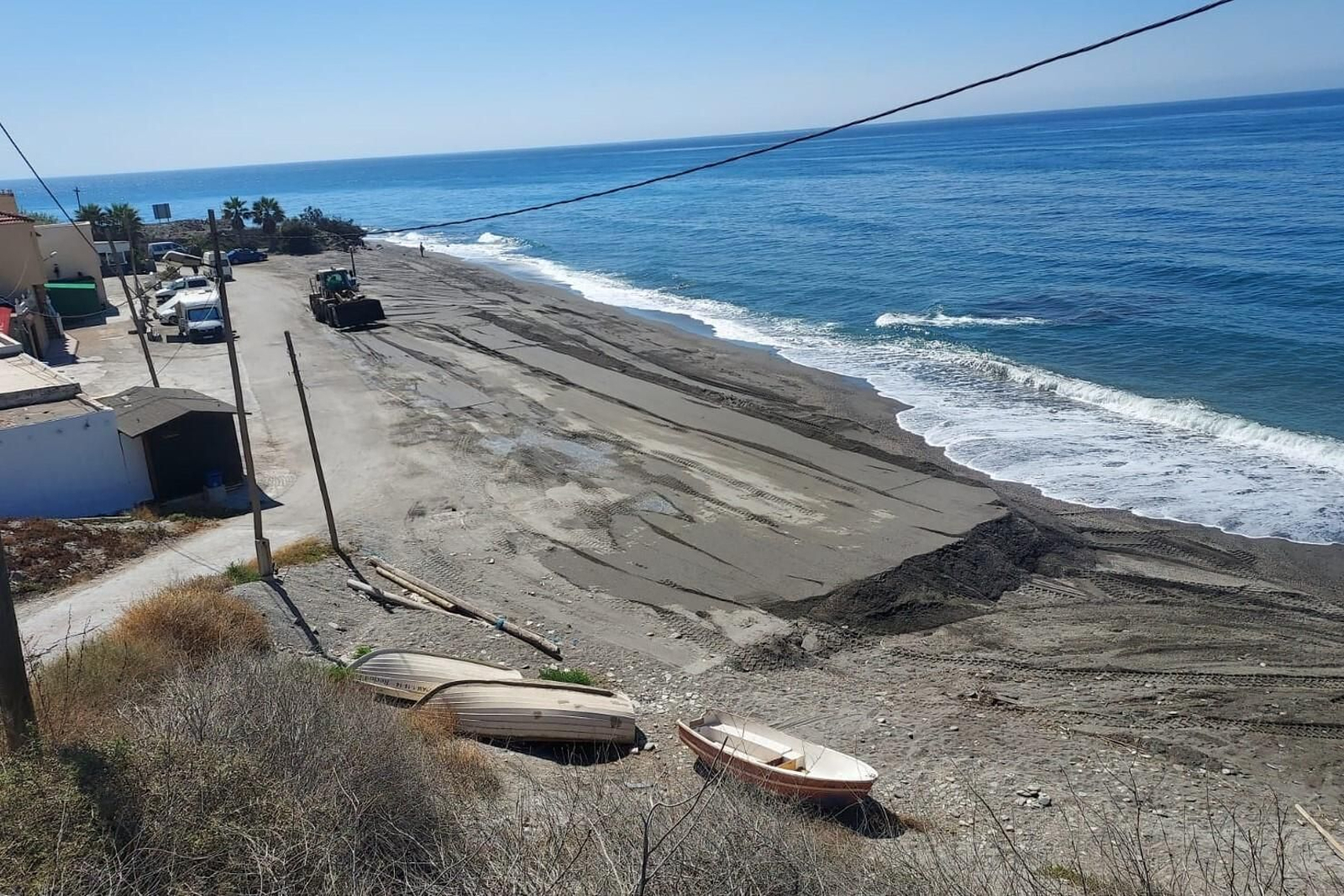 La barriada abderitana de Guainos rinde tributos a la Virgen de los Dolores.