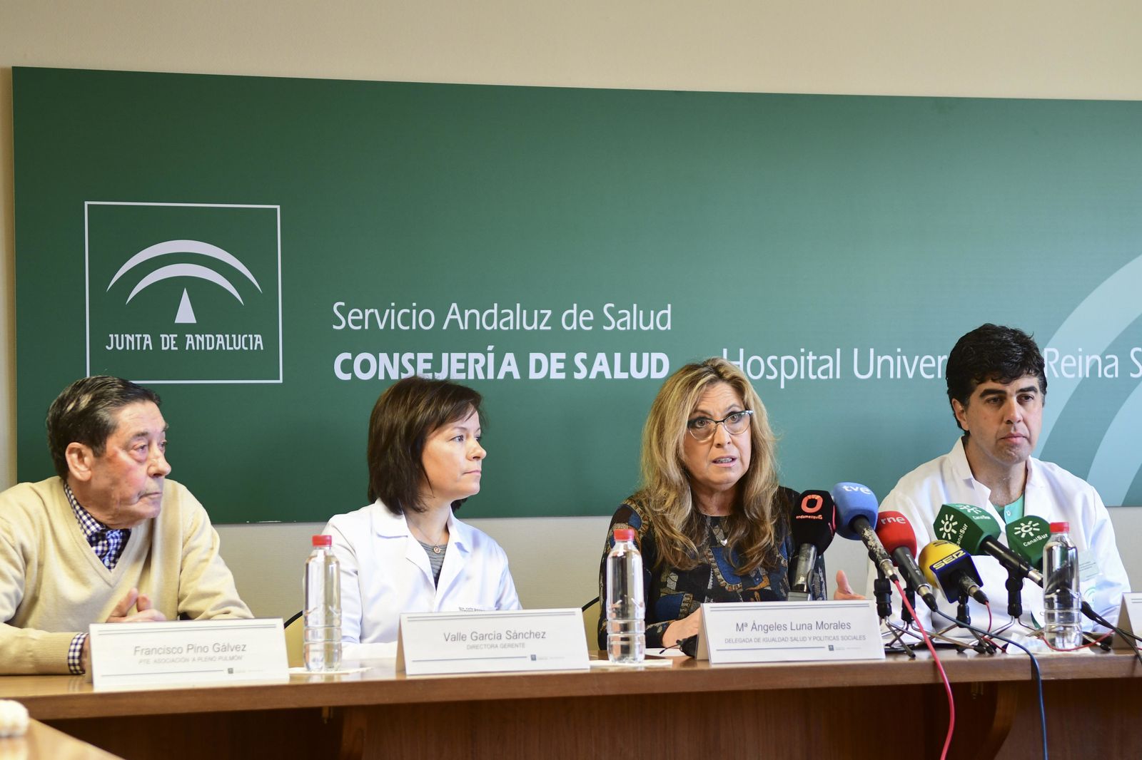 Francisco Pino, Valle García, María de los Ángeles Luna y José María Dueñas, en la presentación del balance de trasplantes.