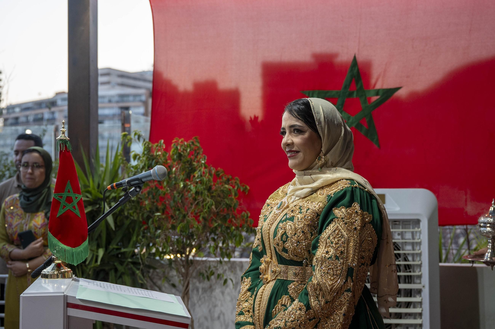 La cónsul general, Soumia Fathi, instantes previos a su intervención.