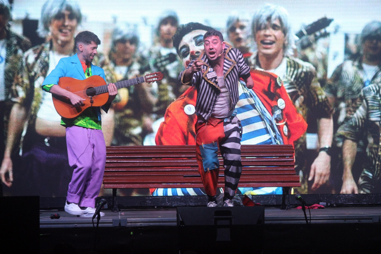 José Molina canta el pasodoble de 'Los Camellos', 'Ser Molina'