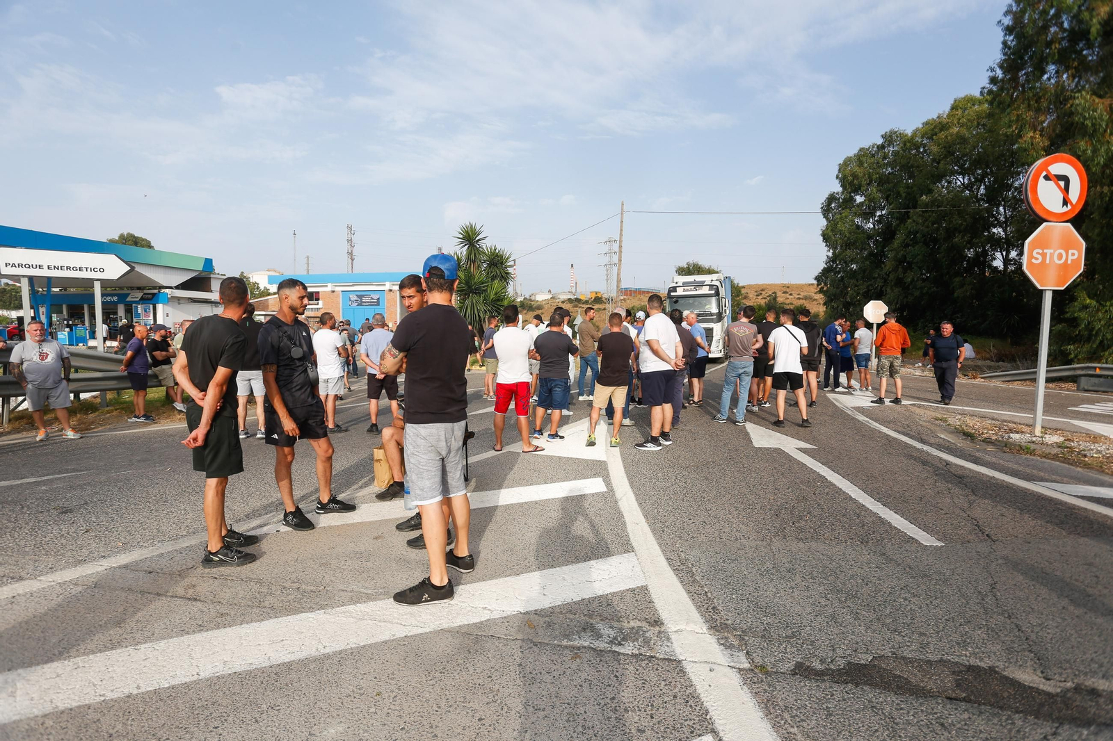 Las protestas por la huelga del metal este martes en el Campo de Gibraltar, en imágenes