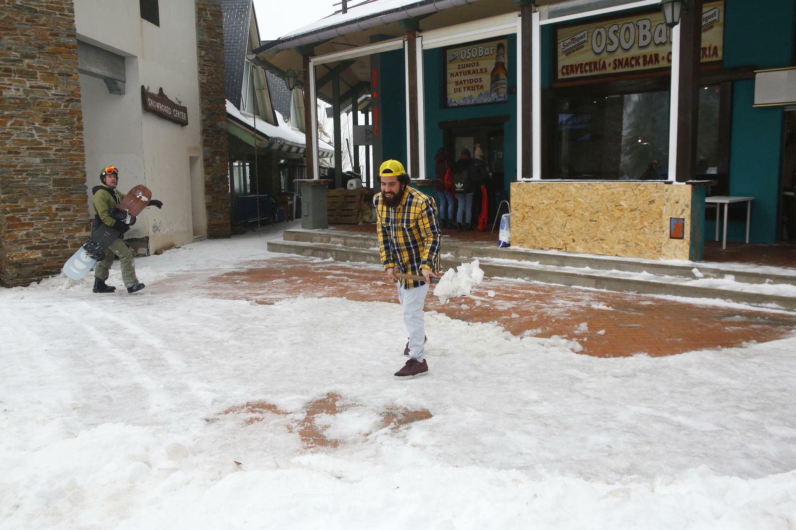 Todas las imágenes del estreno de la temporada de esquí en Sierra Nevada