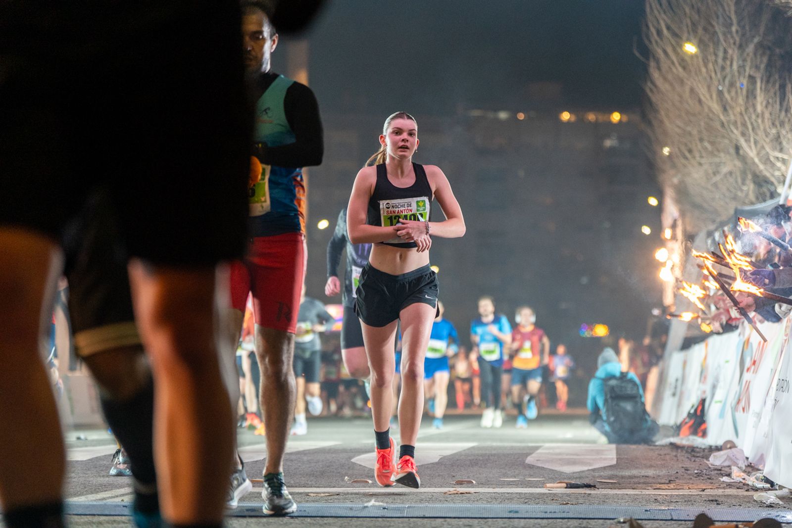 En imágenes: búscate en tu llegada a meta de la Carrera de San Antón 2026 (8)