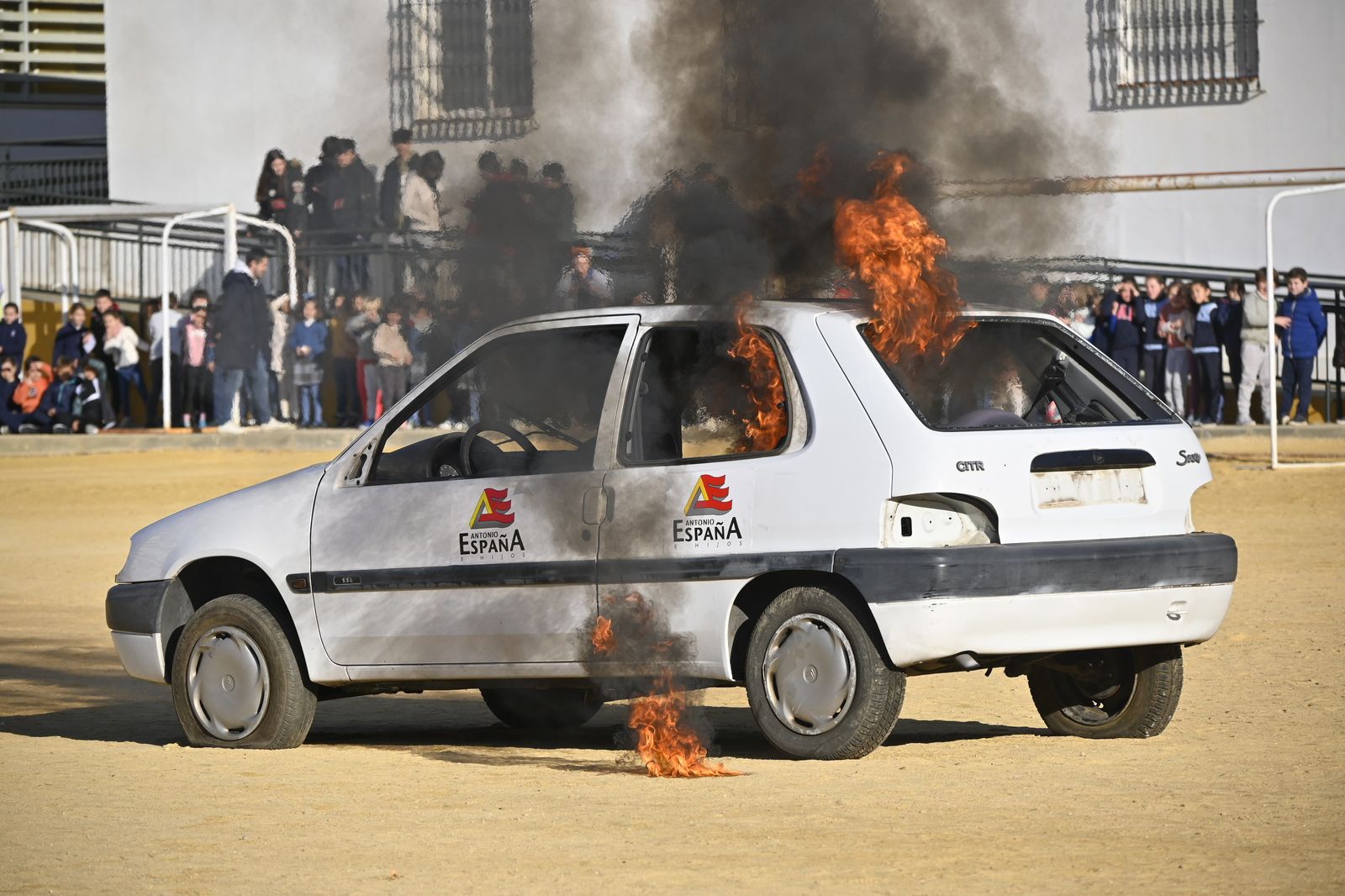 Imágenes del simulacro de incendio en el Funcadia
