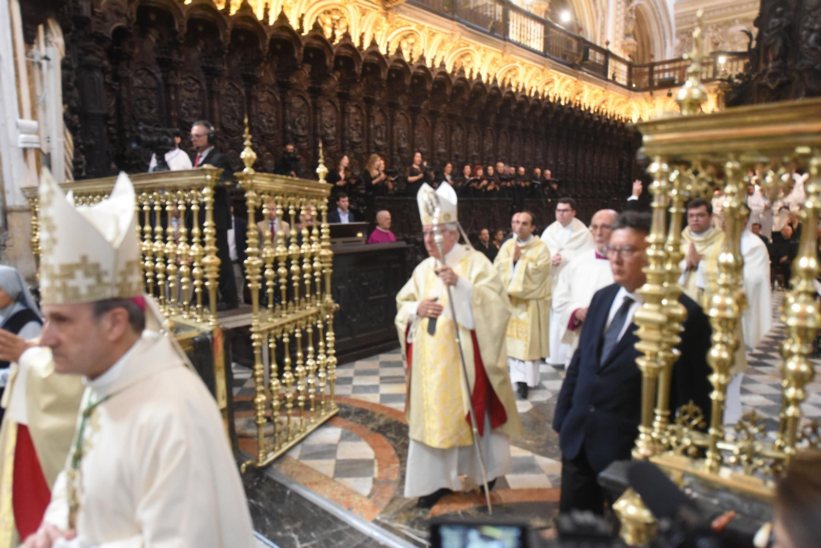 La toma de posesión del nuevo obispo de Córdoba, Jesús Fernández, en imágenes