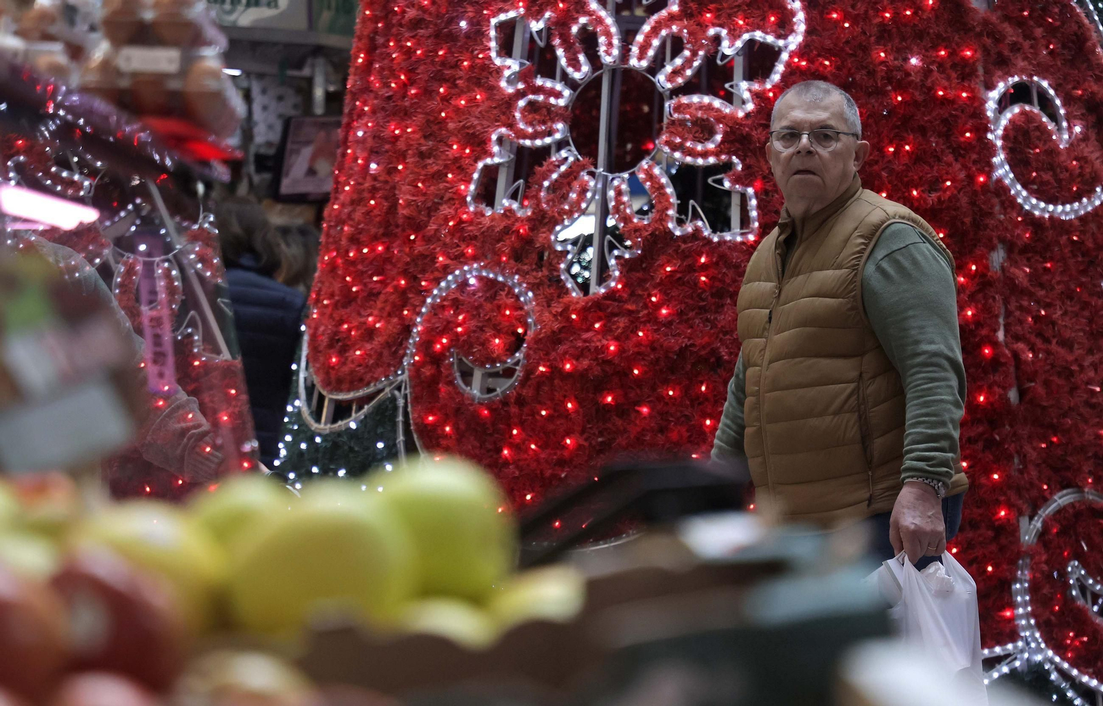 Fotos de las últimas compras en Algeciras para la cena de Nochebuena