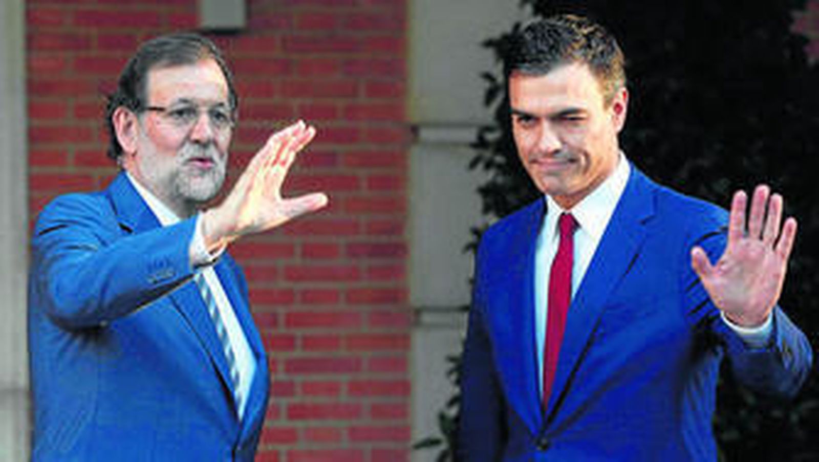 Pedro Sánchez en su encuentro oficial con el presidente Mariano Rajoy en el palaciio de la Moncloa el pasado octubre.