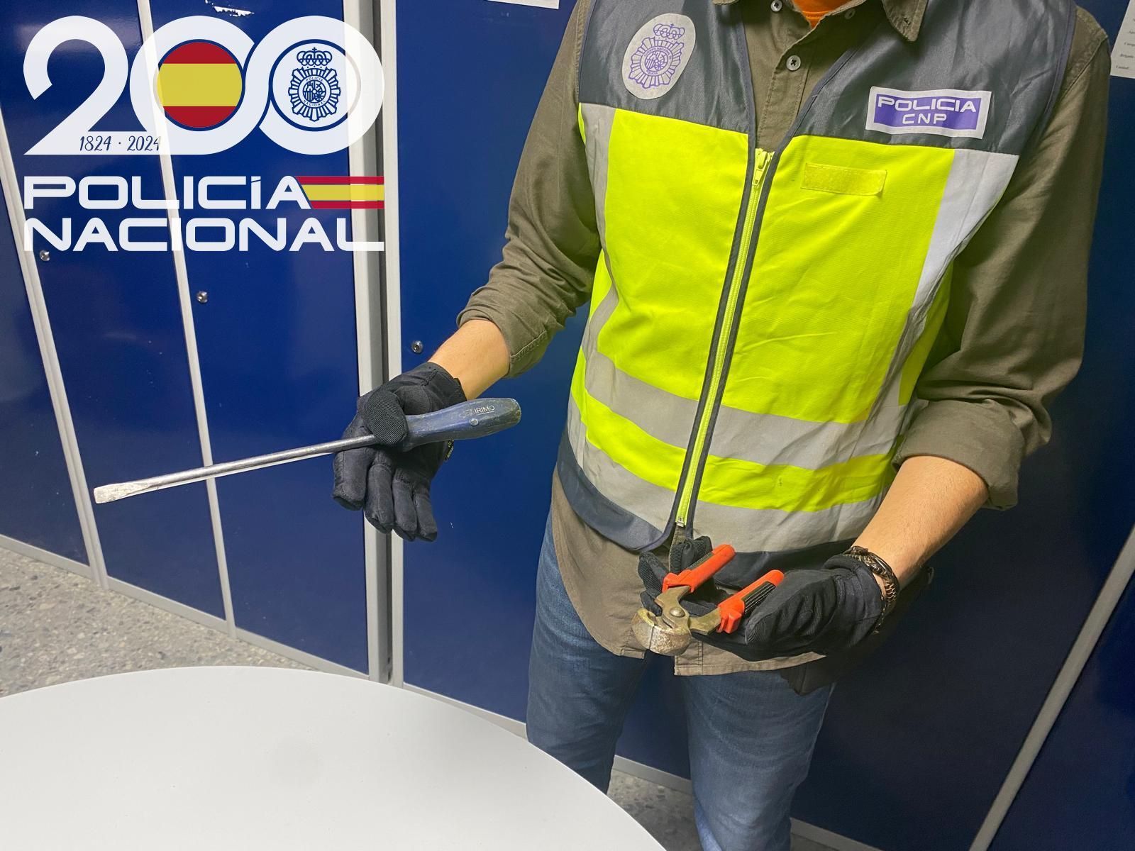 Herramientas intervenidas a los delincuentes.