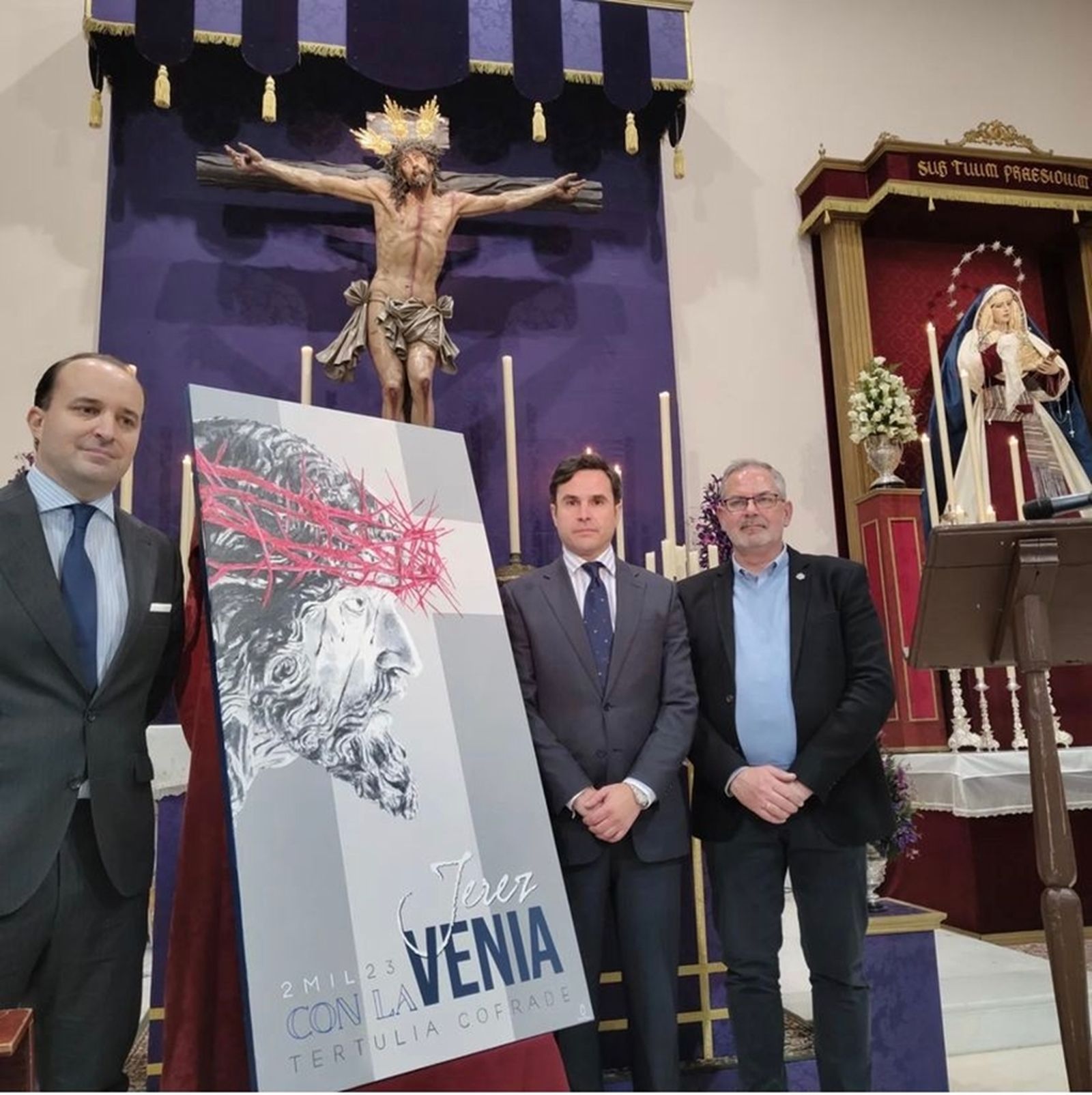 Presentación del cartel de la tertulia ‘Con la Venia’.
