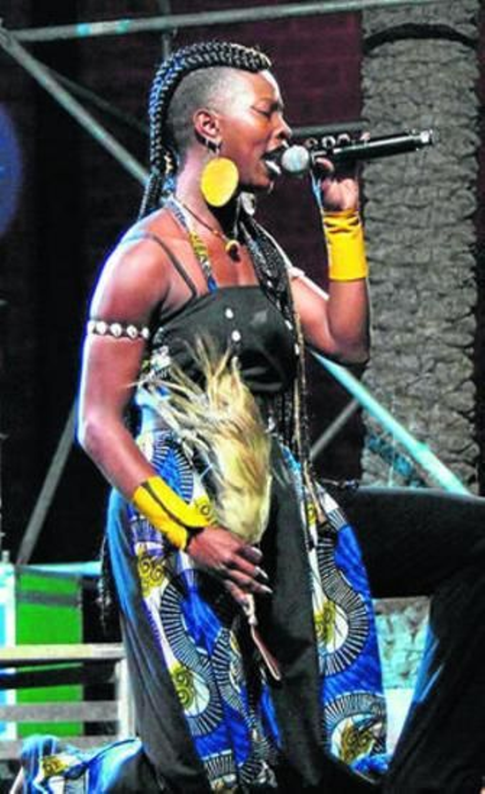 Dobet Gnahoré durante su recital del sábado.