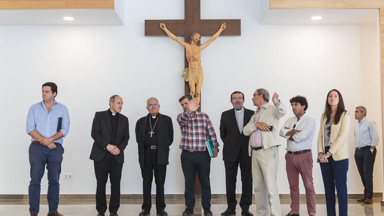 Visita al interior del templo.