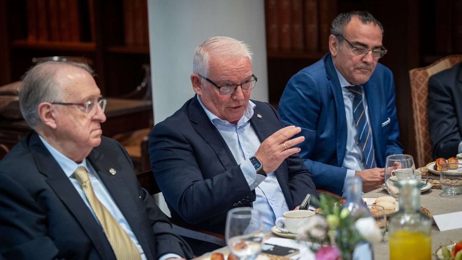 Francisco Manuel Maestre defendió que hay que vender colegiación.