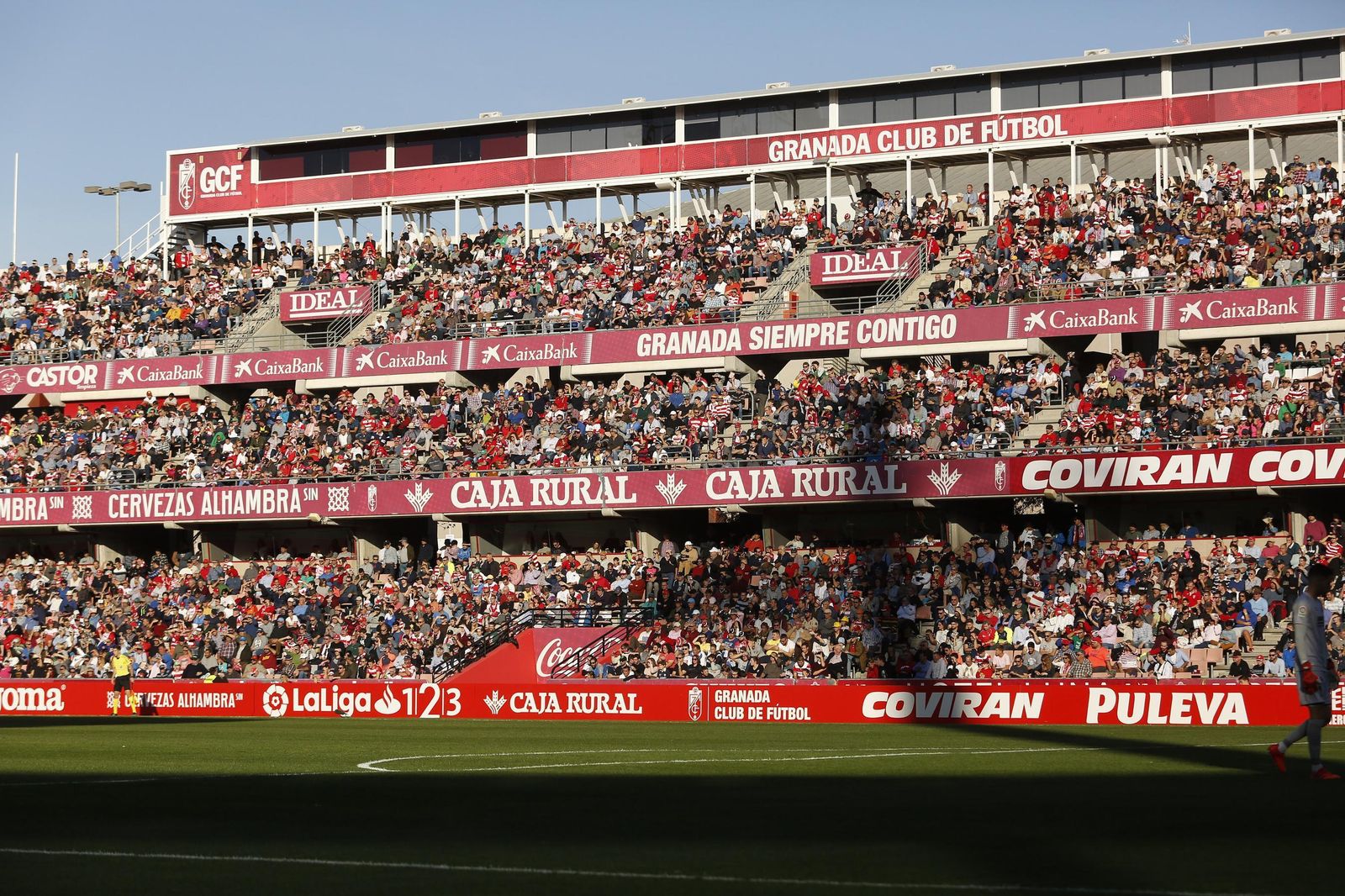El Granada CF-Huesca, en imágenes