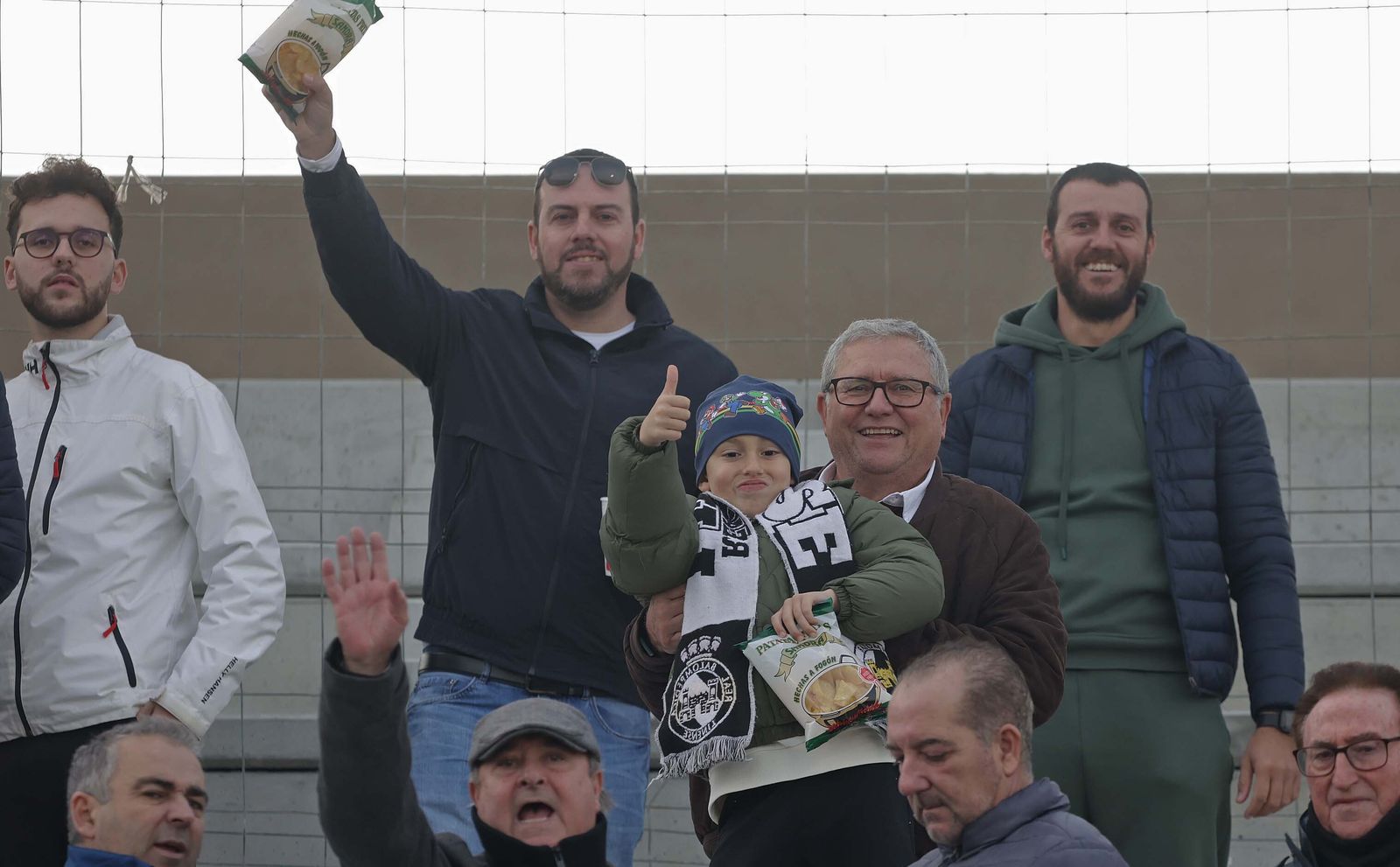 Búscate en el Ciudad de La Línea durante el Balona - Yeclano