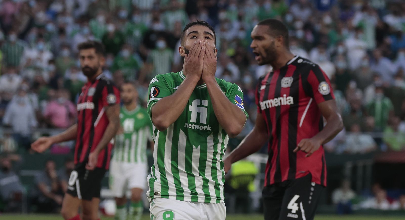 Las imágenes del Betis contra el Bayern Leverkusen